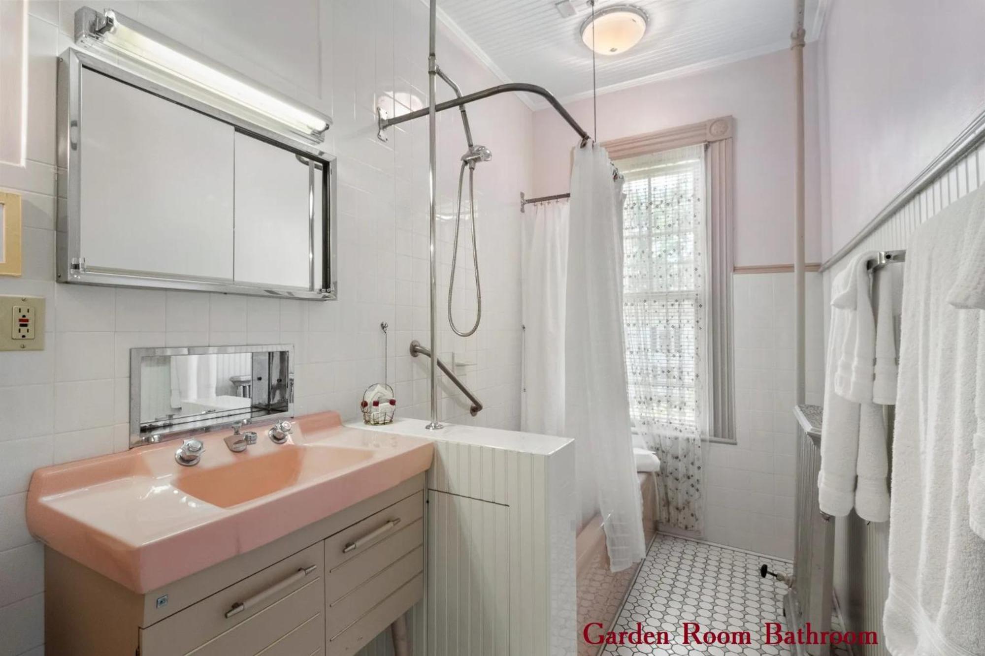 Wainwright Inn Great Barrington Esterno foto